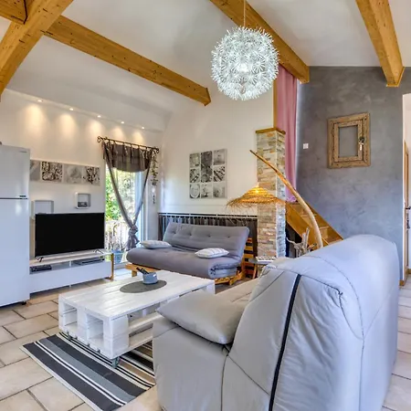 Apartment Les Bois Flottes Poussan