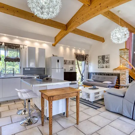 Apartment Les Bois Flottes *