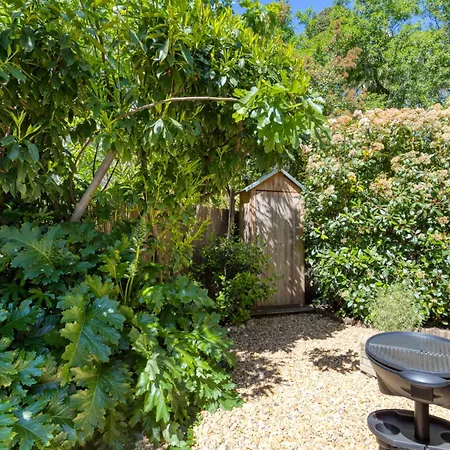 Les Bois Flottes Apartment Poussan